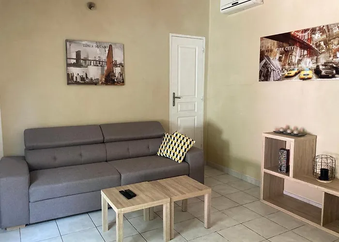 Petite * Bonifacio (Corsica)